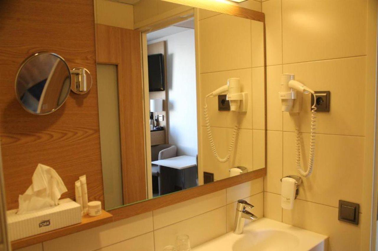 Hotel Savoy مارييهامن المظهر الخارجي الصورة